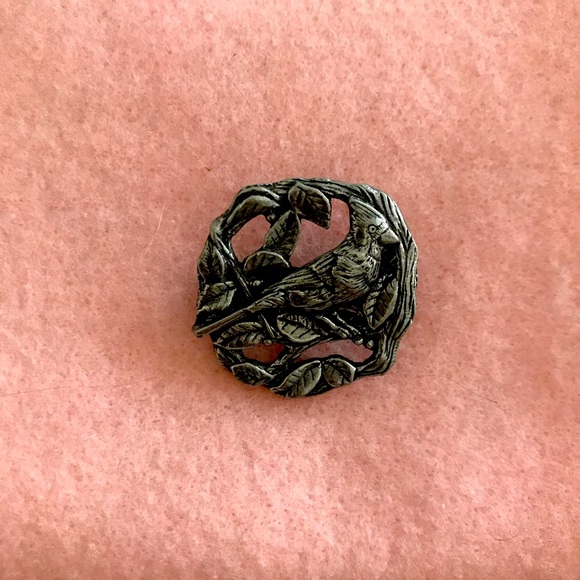 Birds & Blooms Limited Edition 1999 Pin - Picture 2 of 3